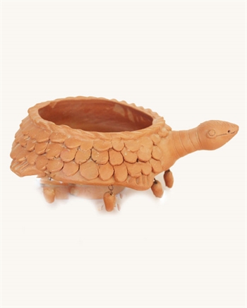 Tortoise Terracotta Planter Natural Color