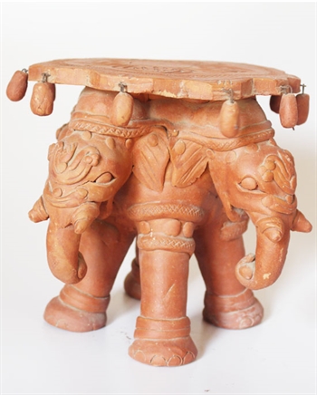 Garden Round Table Terracotta Ganesha