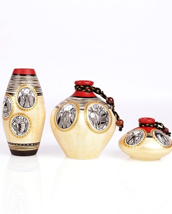 Vareesha Light Gold Terracotta Vases Trio Set